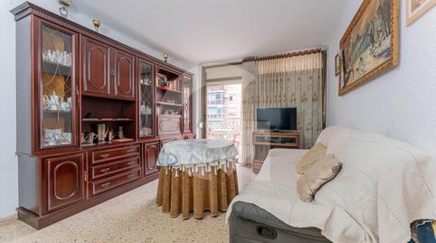 Foto 5 de Piso en venta en Cl Emporda, La Gavarra, Cornellà de Llobregat