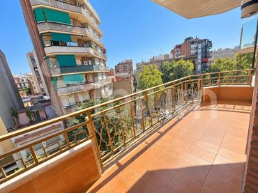 Appartement avec balcon à vendre à Carrer CORUNYA