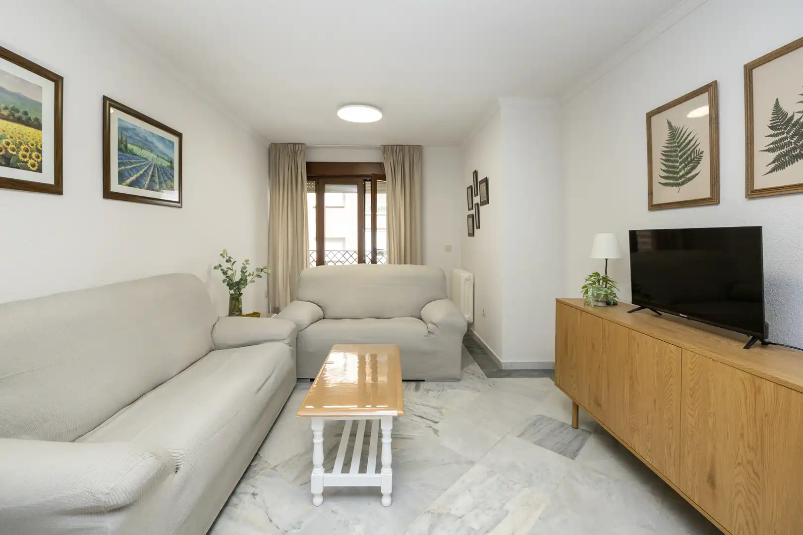 Sala d'estar de Pis de lloguer en Granada amb Calefacció, Moblat i Rentadora