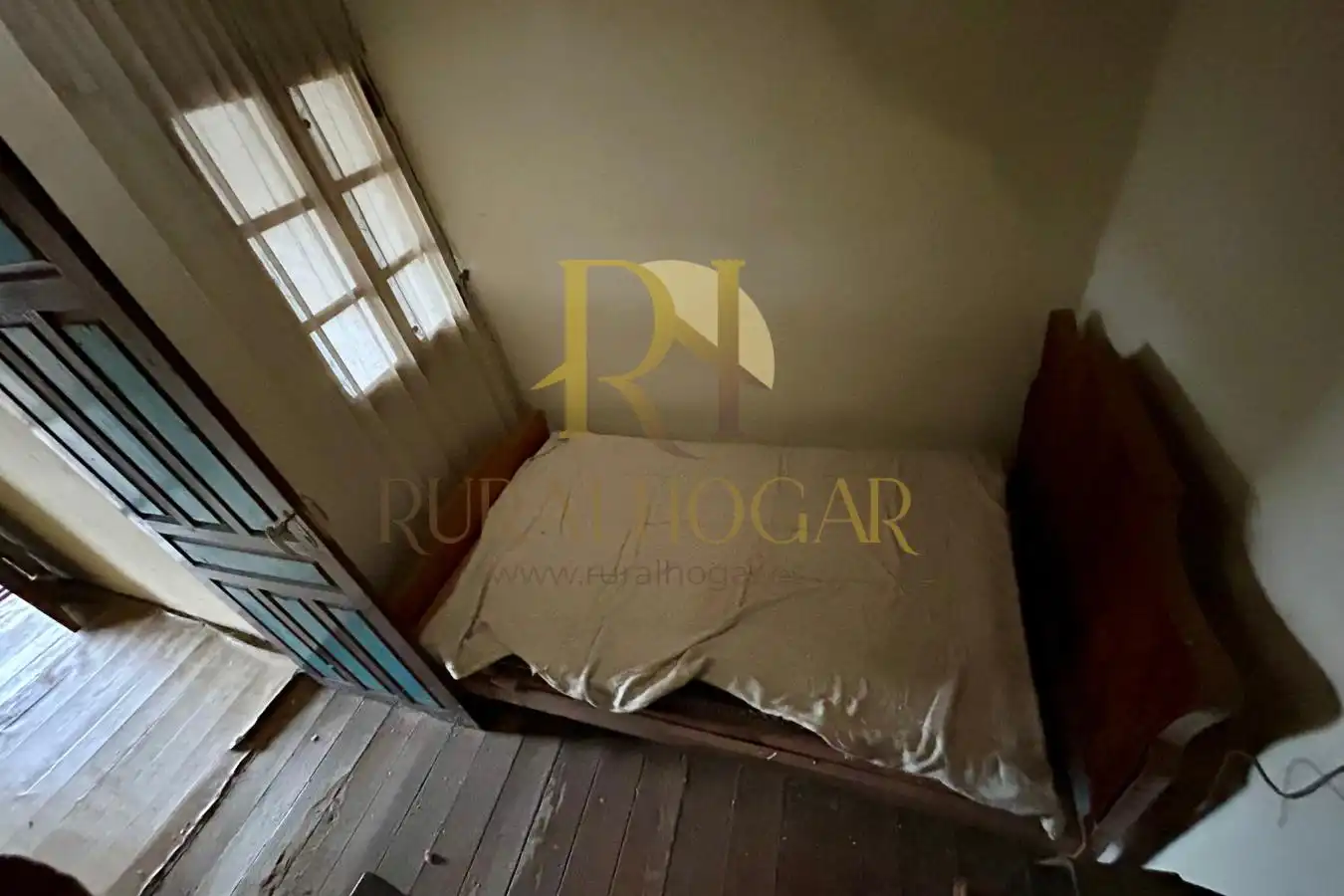 Habitación de Casa adosada en venta en Llamas de la Ribera con Terraza