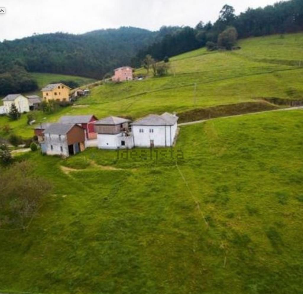 Casa o xalet en venda en Valdés - Luarca amb Jardí privat, Terrassa i Traster