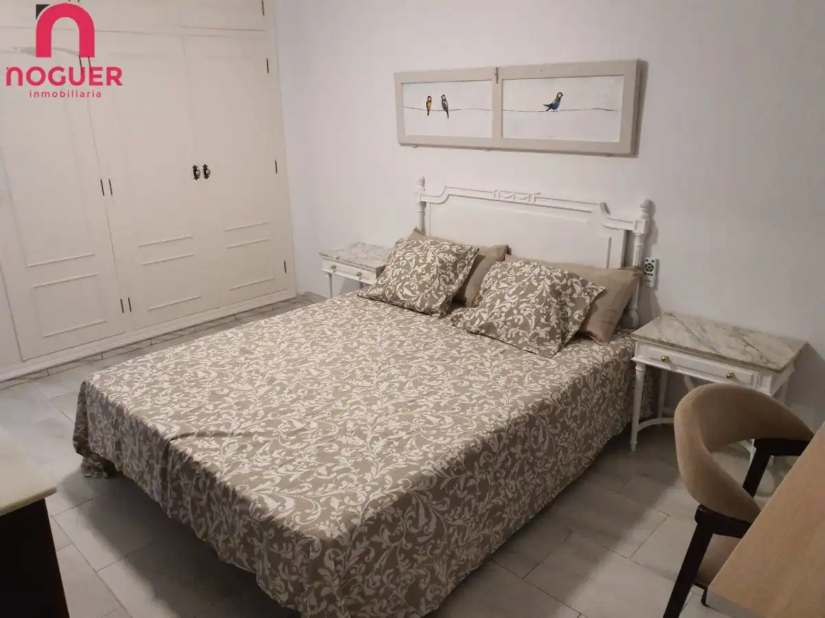 Schlafzimmer von Wohnung zum Verkauf in Córdoba mit Terrasse und Möbliert