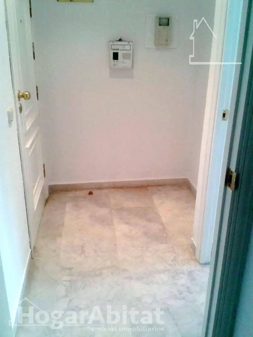Flat for sale in Sevilla  with Private garden and Terrace