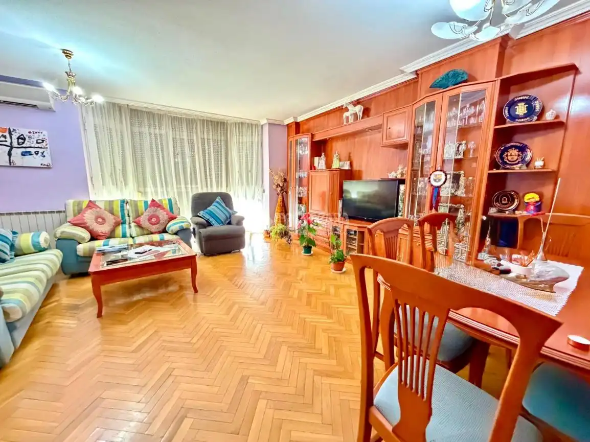 Sala de estar de Piso en venta en Arganda del Rey con Piscina comunitaria