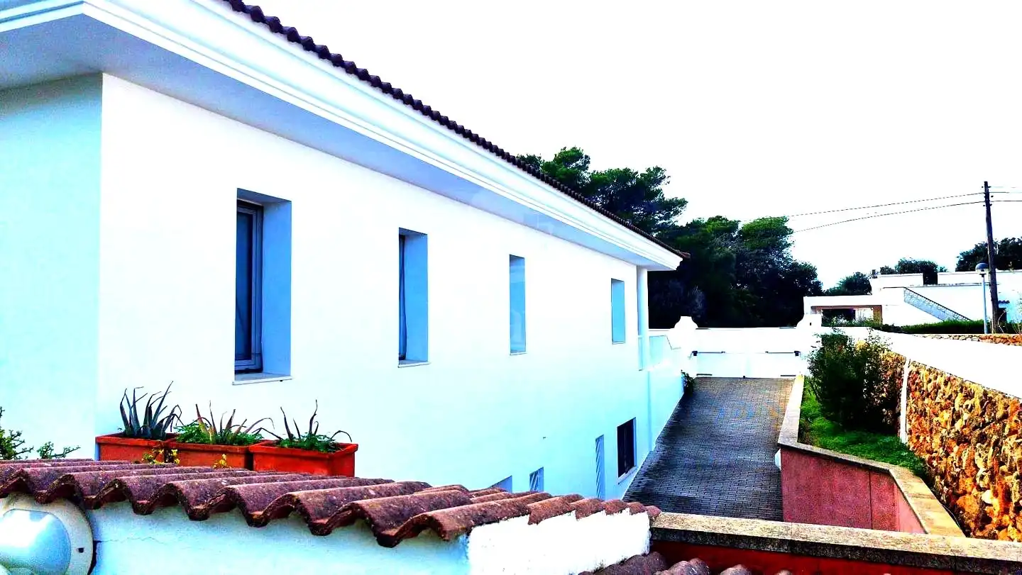 Casa con piscina en venta en Cala Blanca, imagen 3