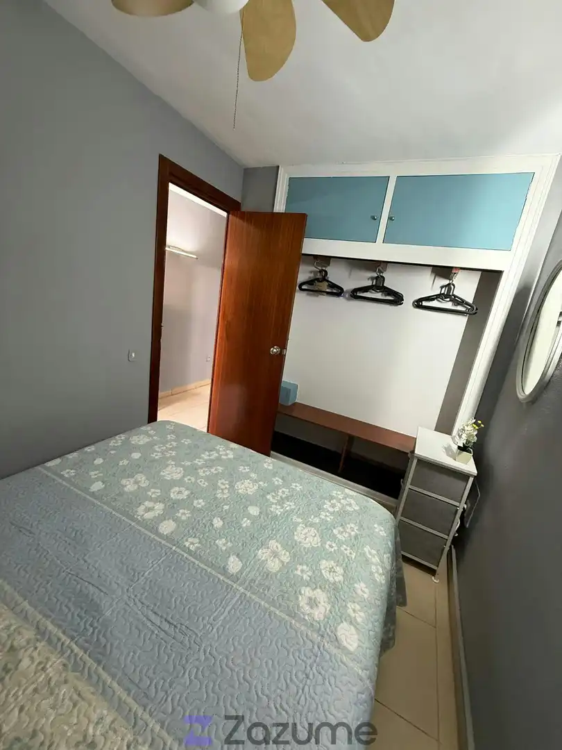 Bedroom of Flat for rent in Benidorm  with Swimming Pool, Furnished and Washing machine
