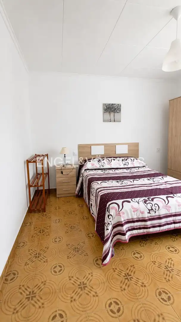 Habitación de Piso de alquiler en Valencia con Calefacción y Amueblado