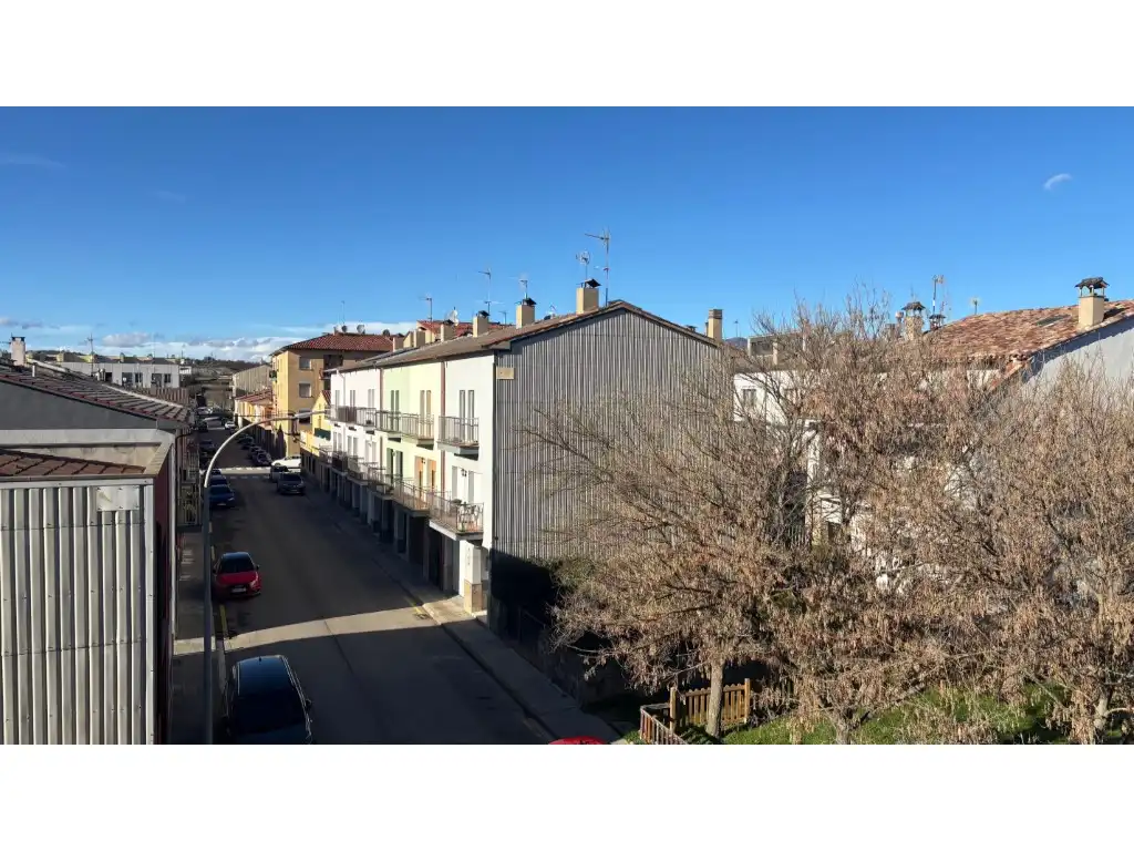 Vista exterior de Dúplex en venda en Manlleu