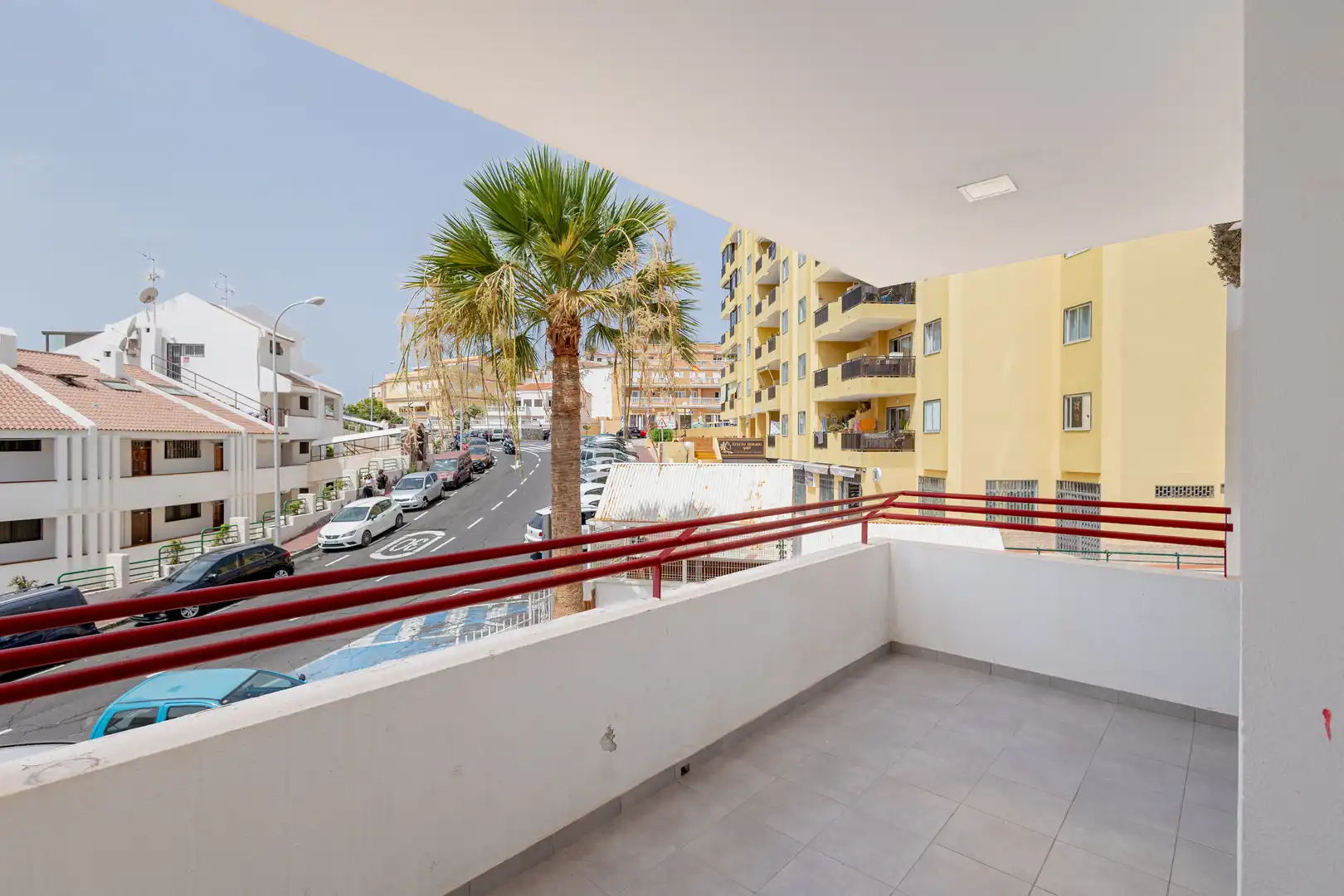 Piso con terraza en venta en Calle Montaña Chica 2