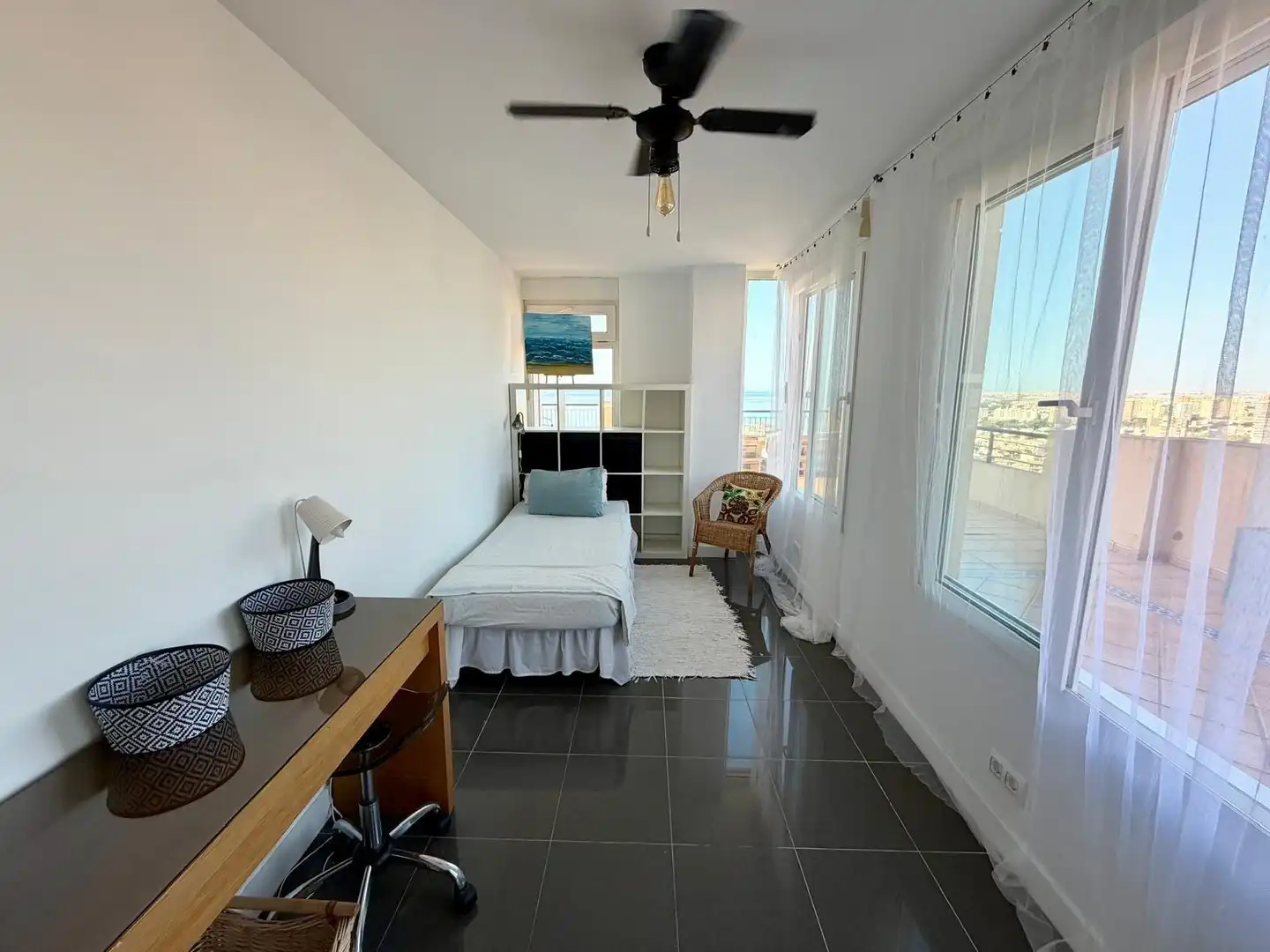 Habitación de Piso en venta en Roquetas de Mar con Aire acondicionado, Terraza y Amueblado