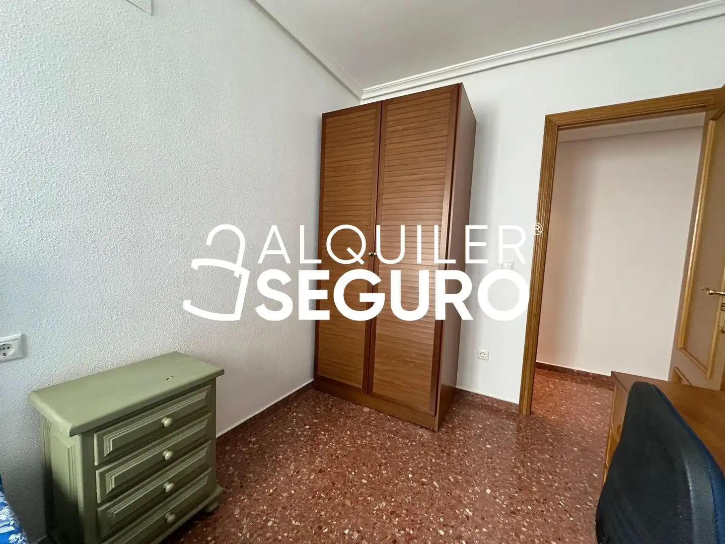 Bedroom of Flat for rent in Torrent  with Air Conditioner and Furnished