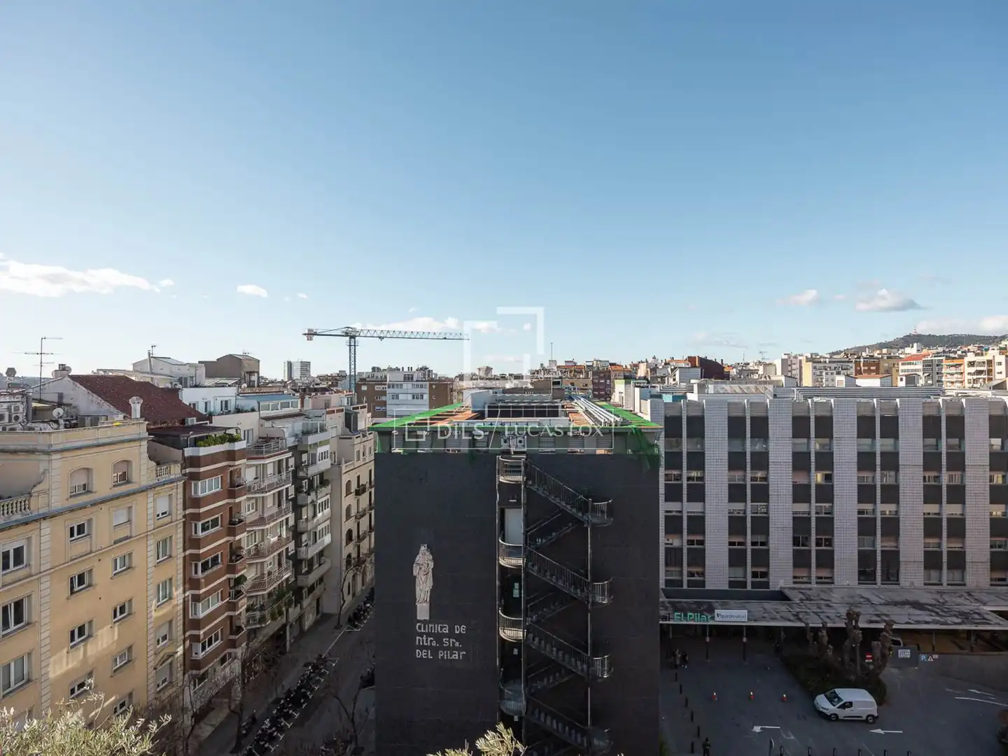 Außenansicht von Dachboden zum Verkauf in Barcelona mit Klimaanlage, Heizung und Terrasse
