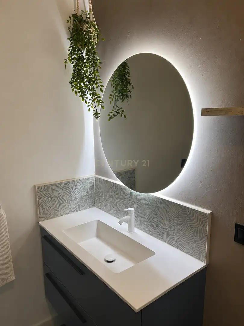 Bathroom of Houses for sale in Arroyo de la Luz  with Air Conditioner, Private garden and Swimming Pool