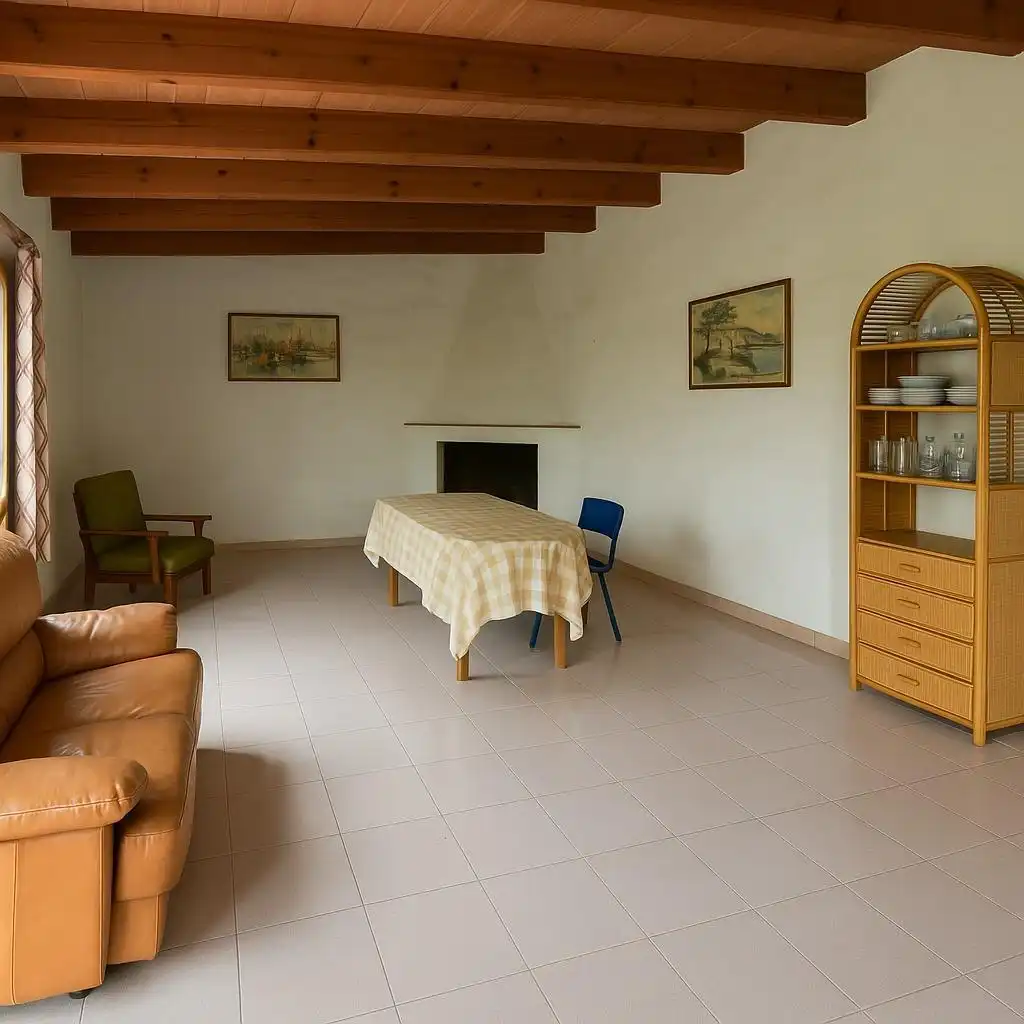 Comedor de Finca rústica en venta en Santa Eugènia con Jardín privado