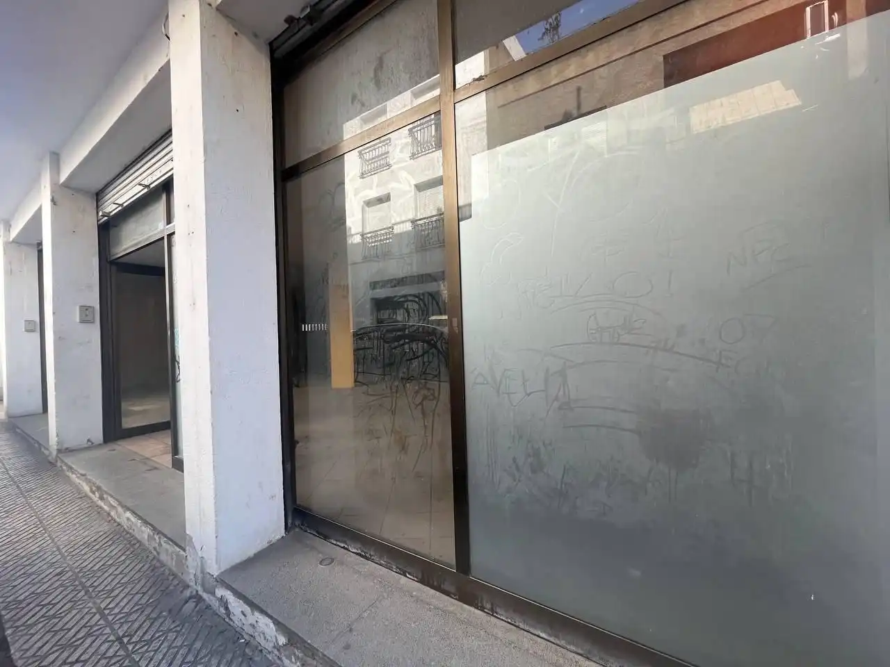 Geschaftsraum zur Miete in Calle Bernat Metge, El Colomer - La Bateria - La Coma