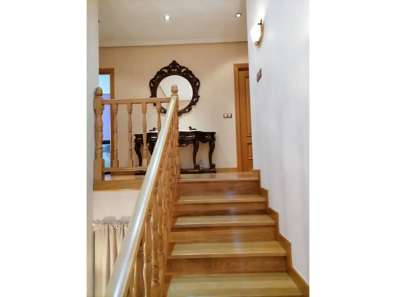 Casa adosada en venda en Ciudad Rodrigo amb Calefacció, Parquet i Terrassa