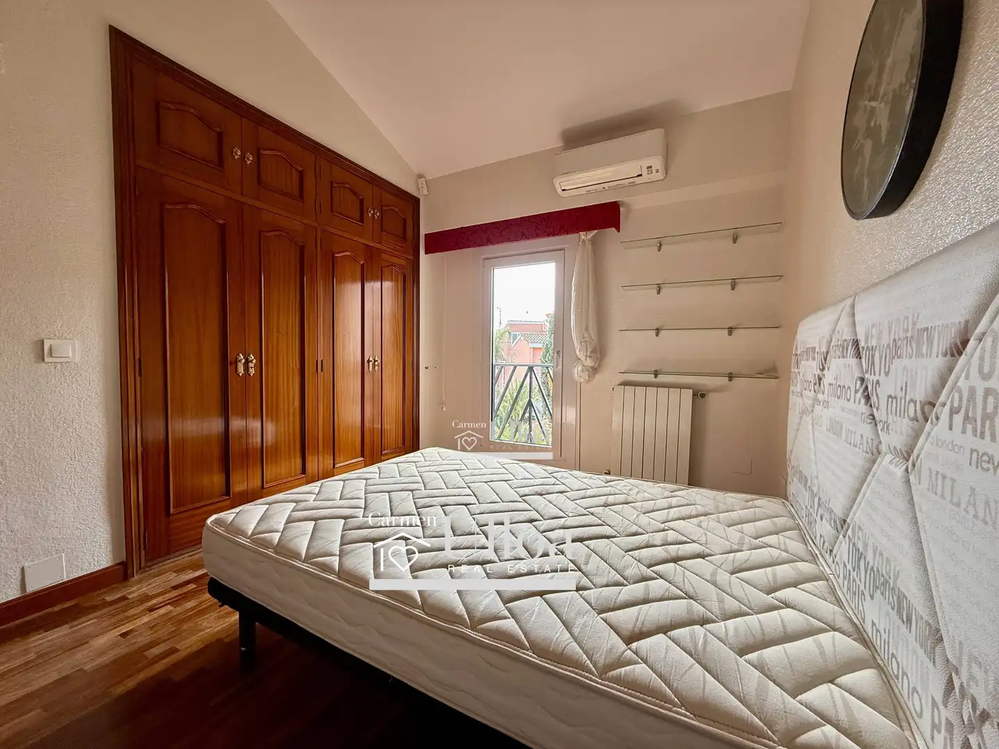 Dormitori de Casa o xalet en venda en Alicante / Alacant amb Aire condicionat, Calefacció i Jardí privat