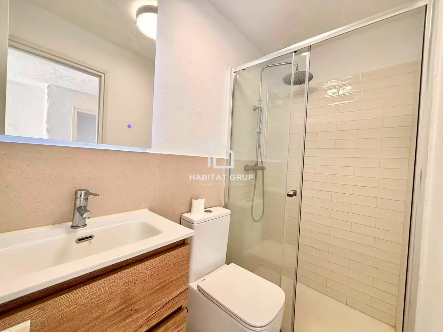 Bathroom of Flat for sale in Sant Lluís  with Heating and Private garden