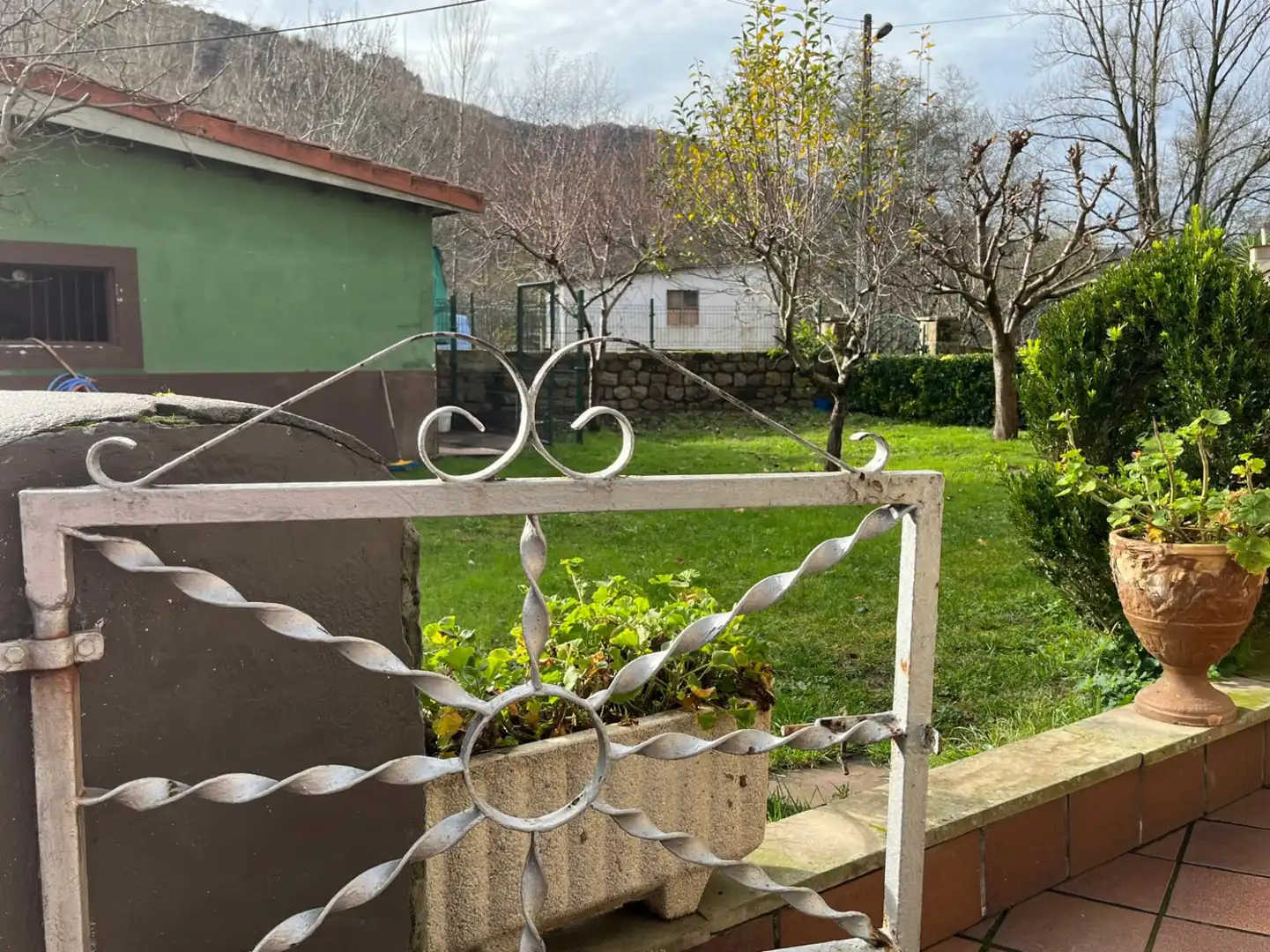 Jardín de Casa o chalet en venta en Cieza (Cantabria) con Jardín privado, Parquet y Balcón