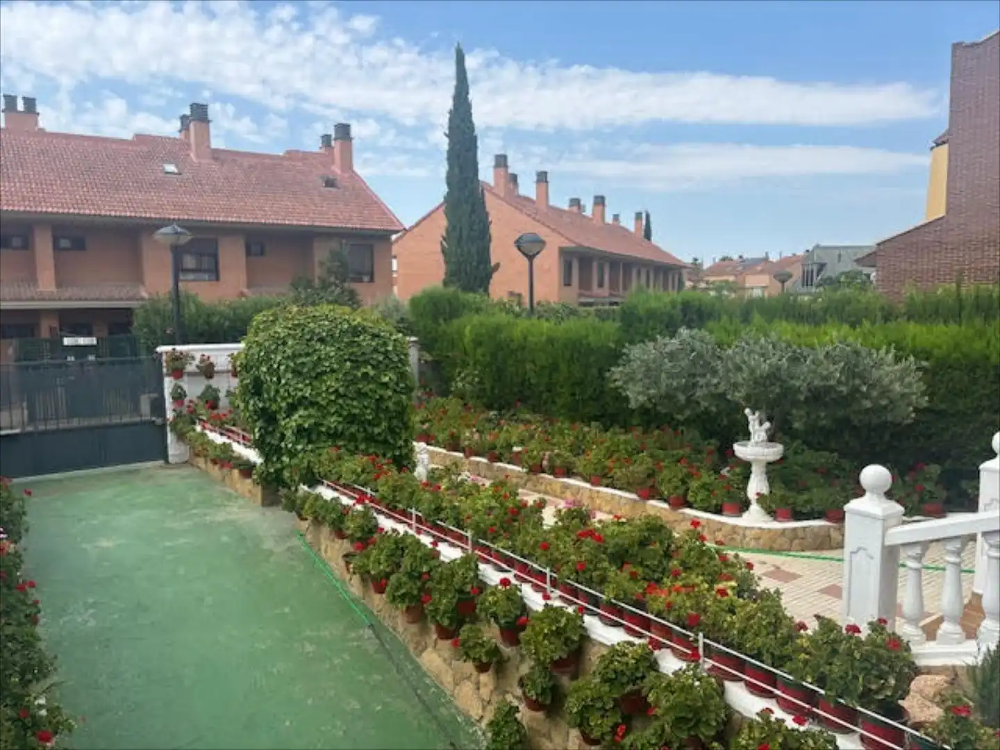 Jardín de Casa adosada en venta en Zaragoza con Terraza y Trastero