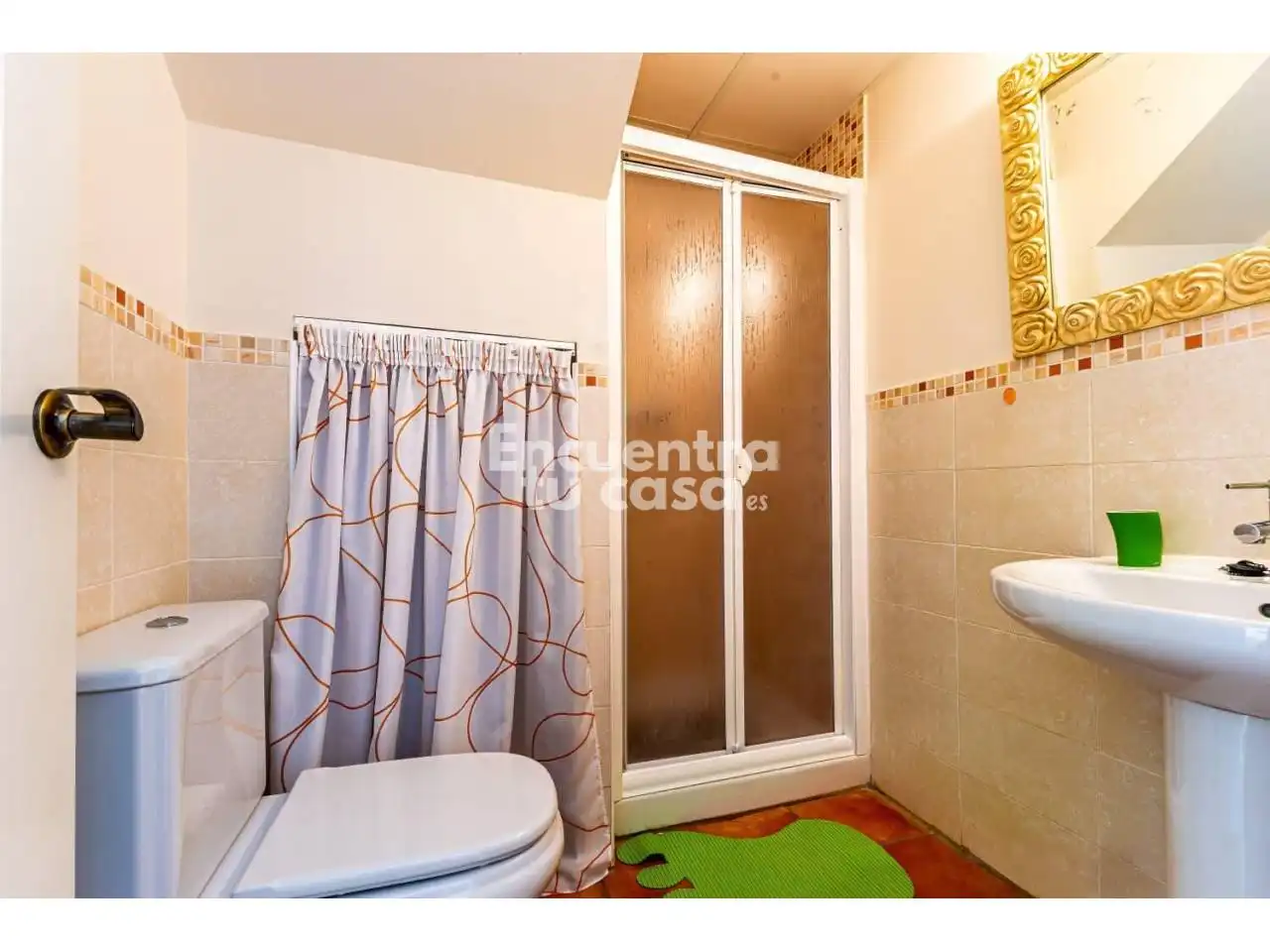 Badezimmer von Einfamilien-Reihenhaus zur Miete in Finestrat mit Klimaanlage, Heizung und Privatgarten