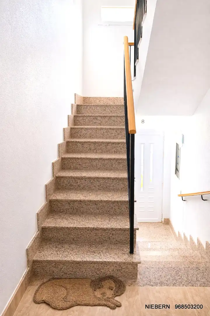 Einfamilien-Reihenhaus zur Miete in La Unión mit Klimaanlage, Terrasse und Möbliert