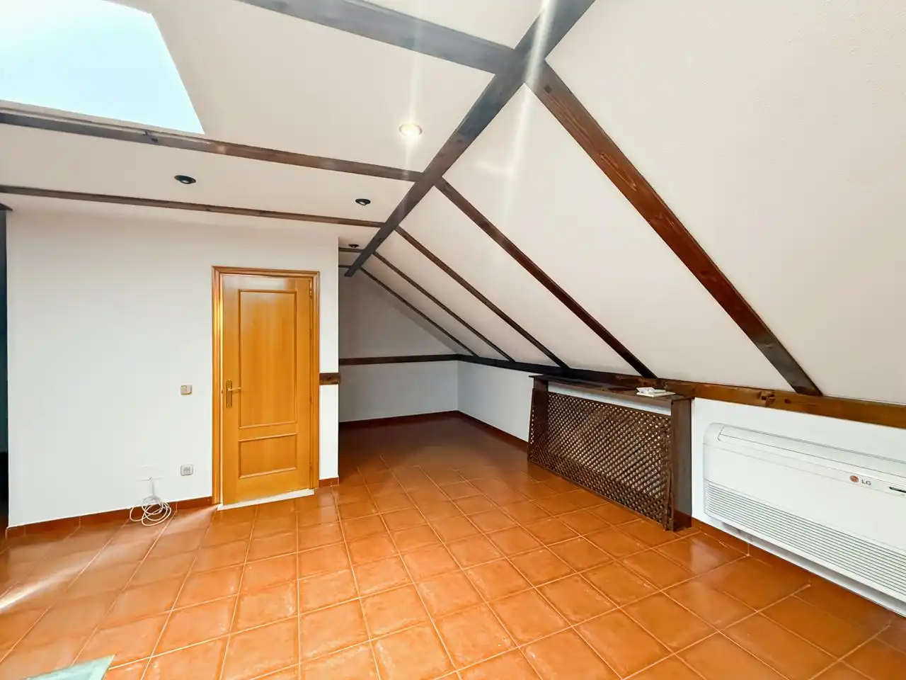 Casa adosada en venda en Alcorcón amb Aire condicionat, Calefacció i Jardí privat