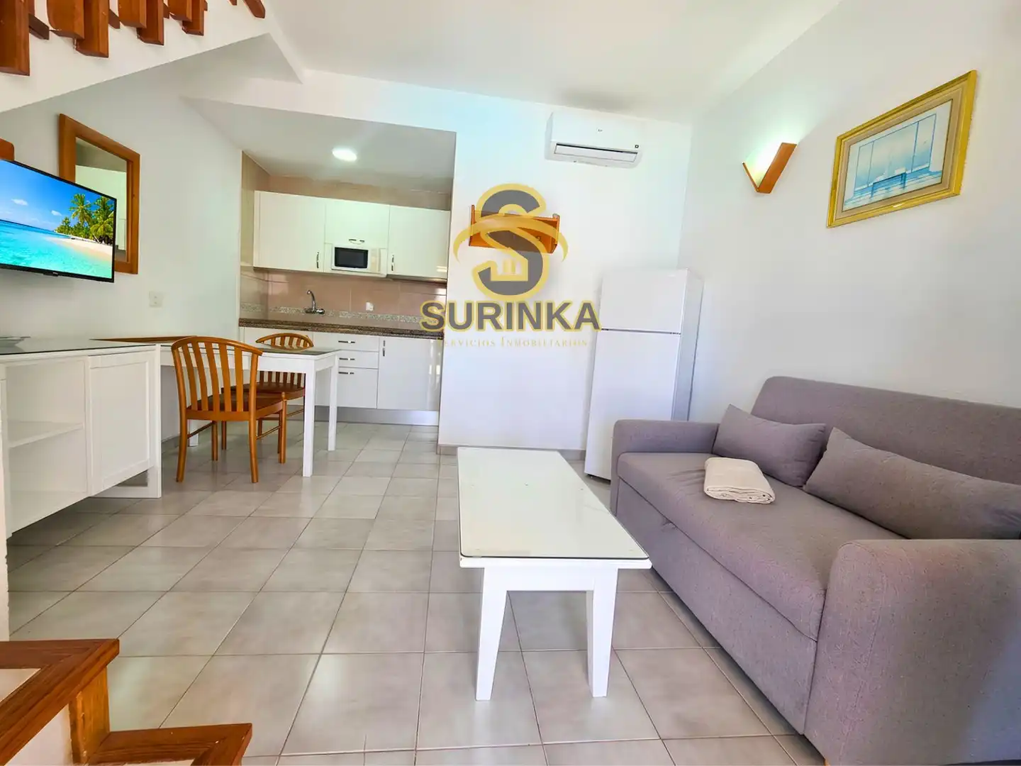 Vista exterior de Apartamento de alquiler en San Bartolomé de Tirajana con Terraza, Piscina y Amueblado