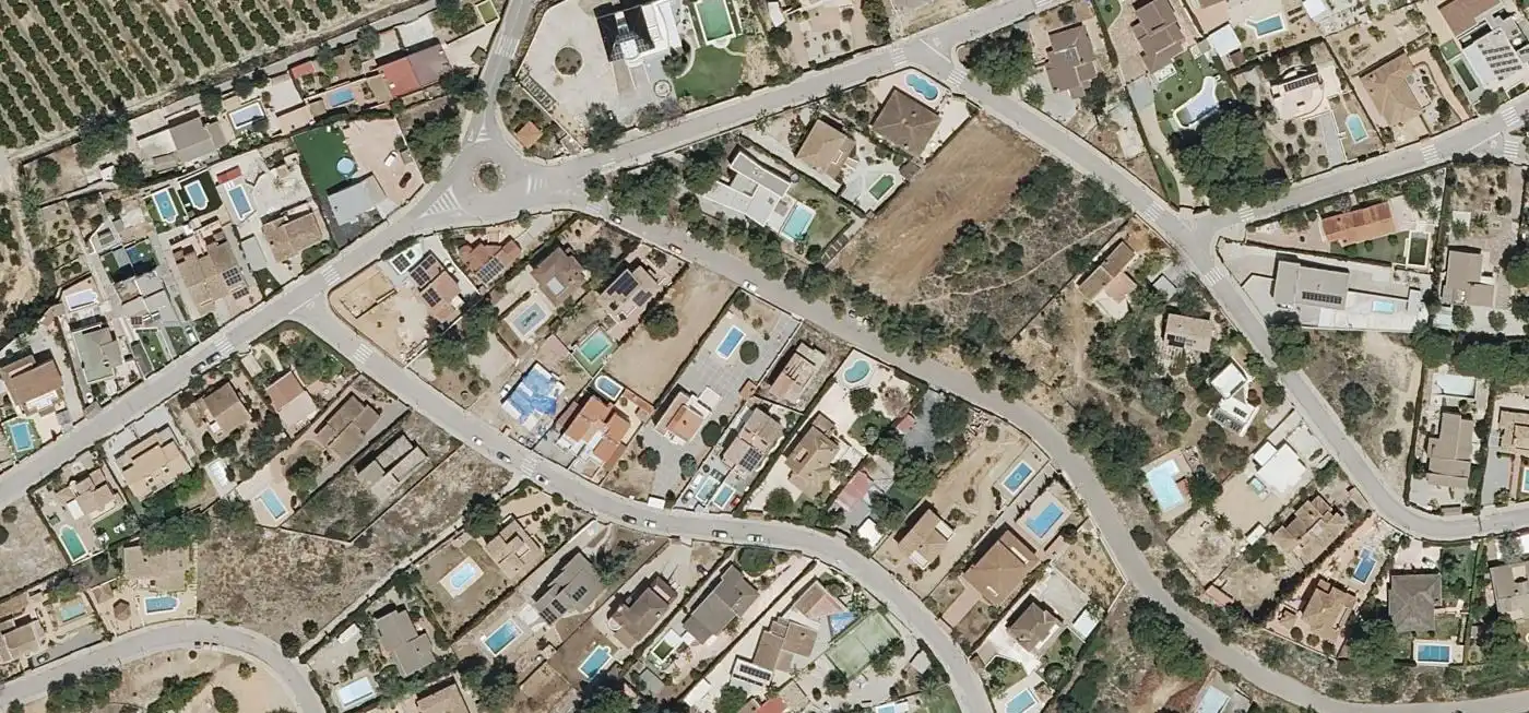 Terreny residencial en venda a Montserrat