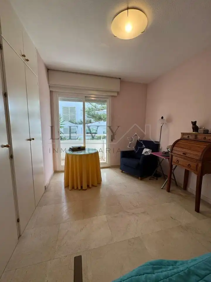 Living room of Flat for sale in Marbella  with Air Conditioner, Heating and Terrace
