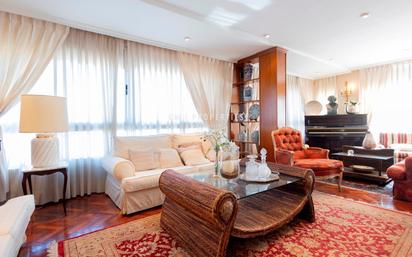 Living room of Flat for sale in  Valencia Capital  with Air Conditioner and Heating