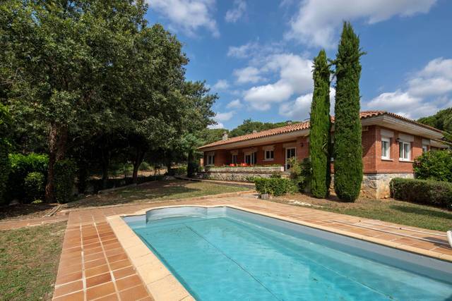 Casa-chalet en Alquiler en Vilobí d'Onyar