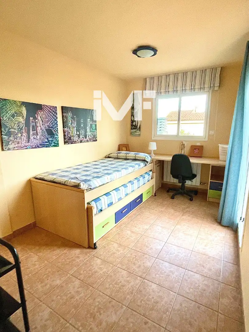 Schlafzimmer von Haus oder Chalet zum Verkauf in Mont-roig del Camp mit Klimaanlage und Schwimmbad