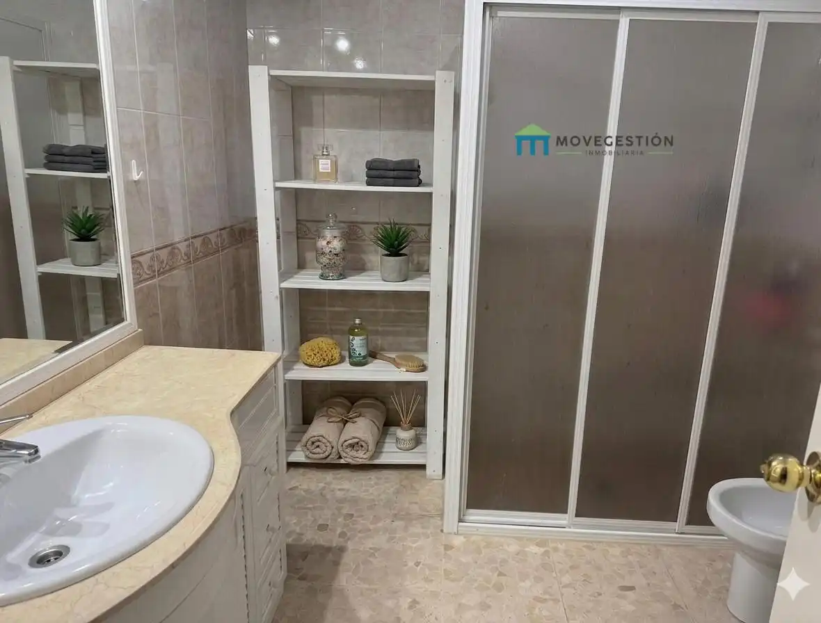 Bathroom of Houses for sale in Ubrique  with Terrace