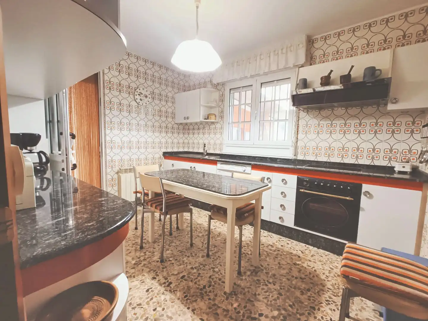 Küche von Haus oder Chalet zum Verkauf in Narón mit Heizung, Privatgarten und Ofen