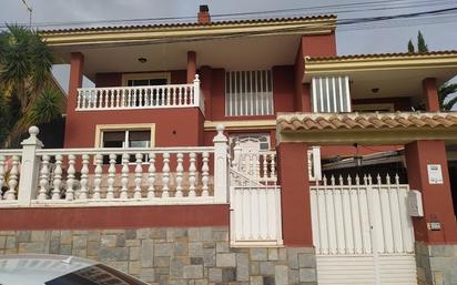Vista exterior de Casa o xalet en venda en Las Torres de Cotillas amb Piscina