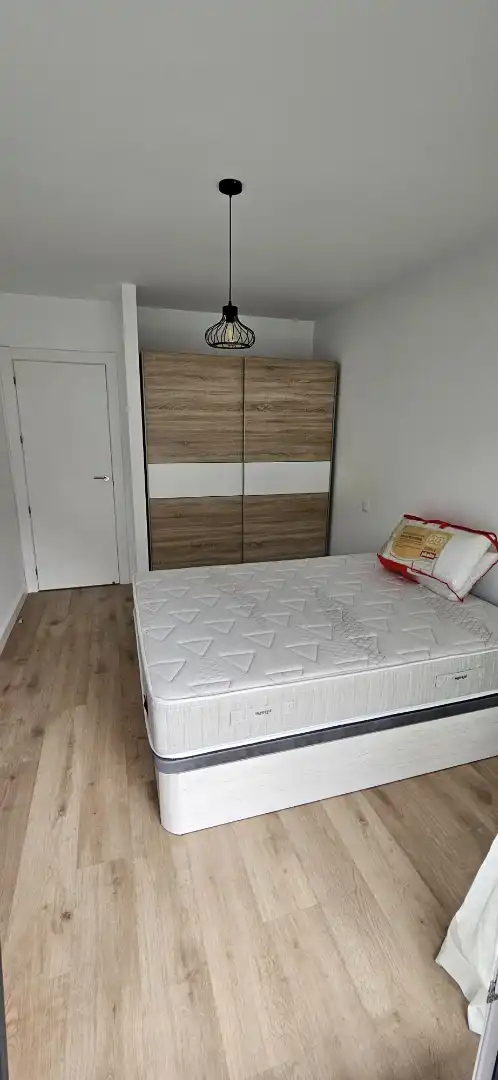 Habitación de Piso de alquiler en Miengo con Calefacción, Jardín privado y Parquet