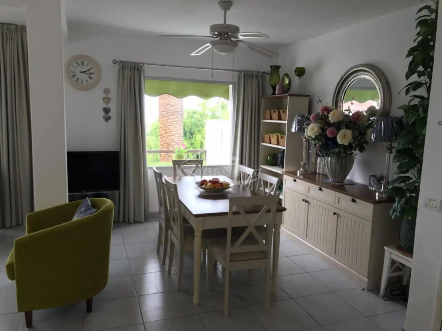 Esszimmer von Dachboden zur Miete in Santiago del Teide mit Terrasse und Möbliert