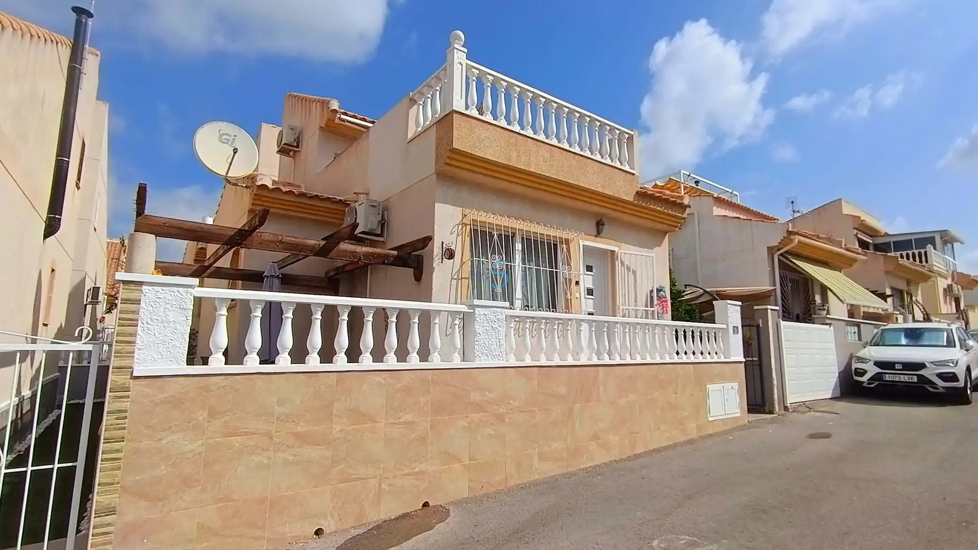 Exterior view of Houses for sale in Rojales  with Air Conditioner, Heating and Terrace
