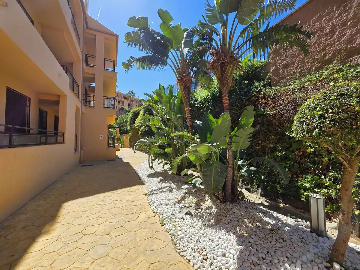 Apartment with pool for sale in Calle Alpandeire 10, imagen 21