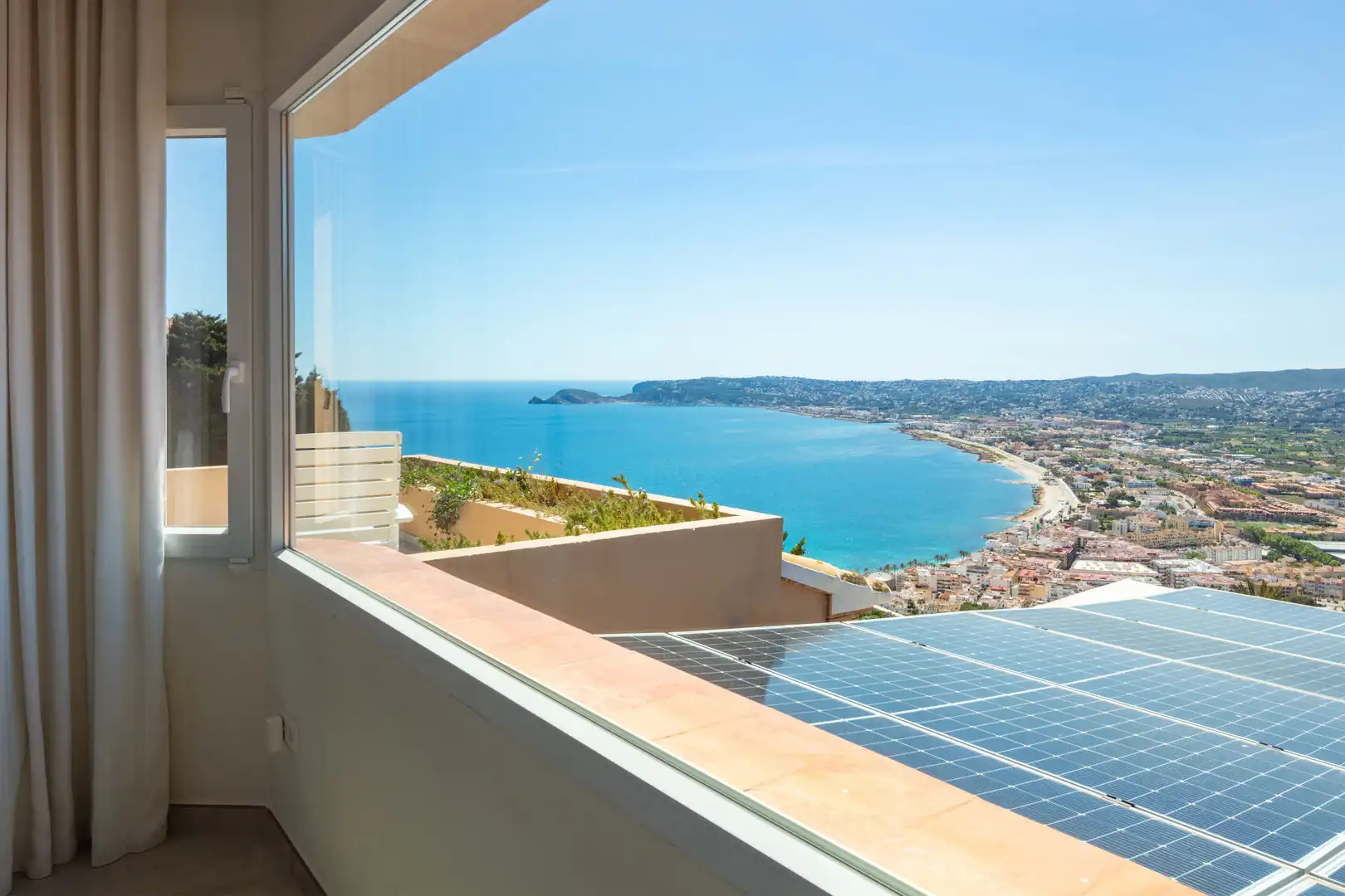 Terrace of Houses for sale in Jávea / Xàbia  with Air Conditioner, Heating and Private garden