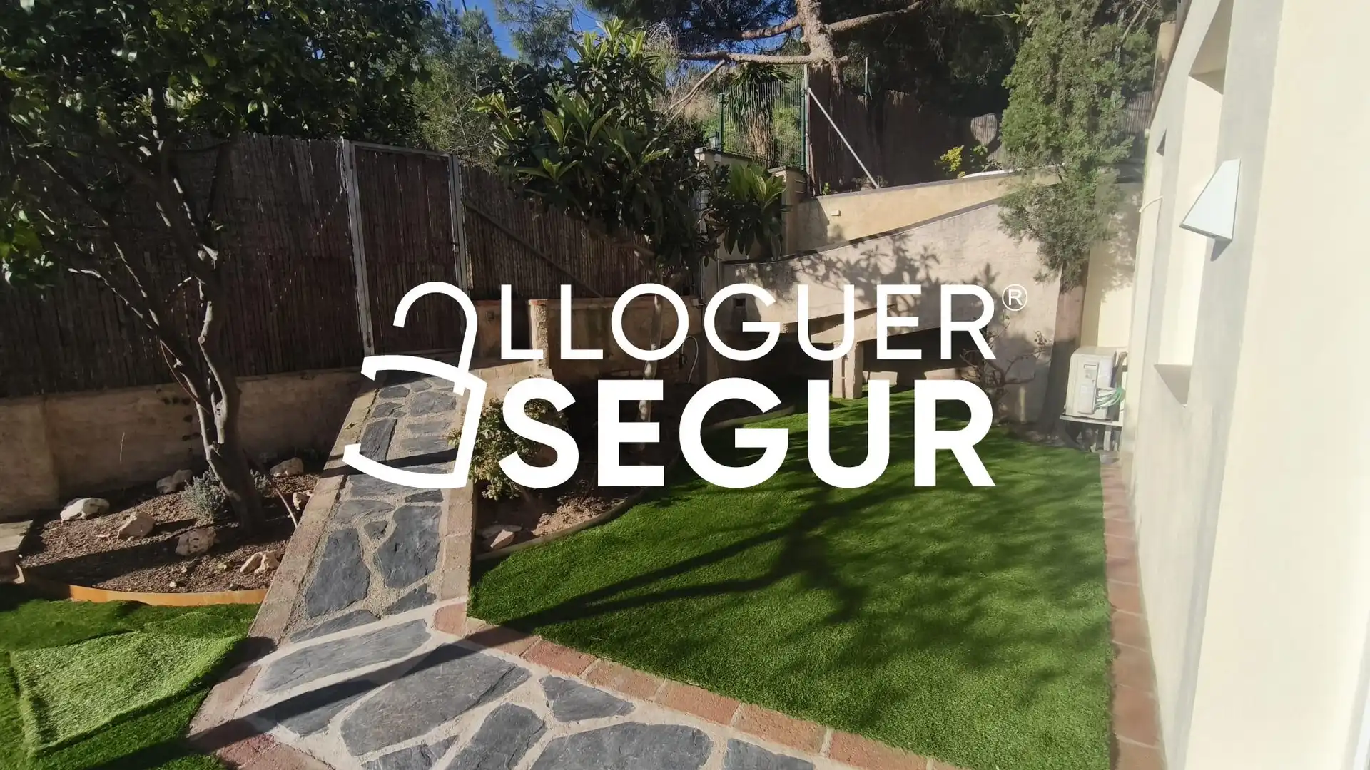 Jardín de Piso de alquiler en  Barcelona Capital con Aire acondicionado y Terraza