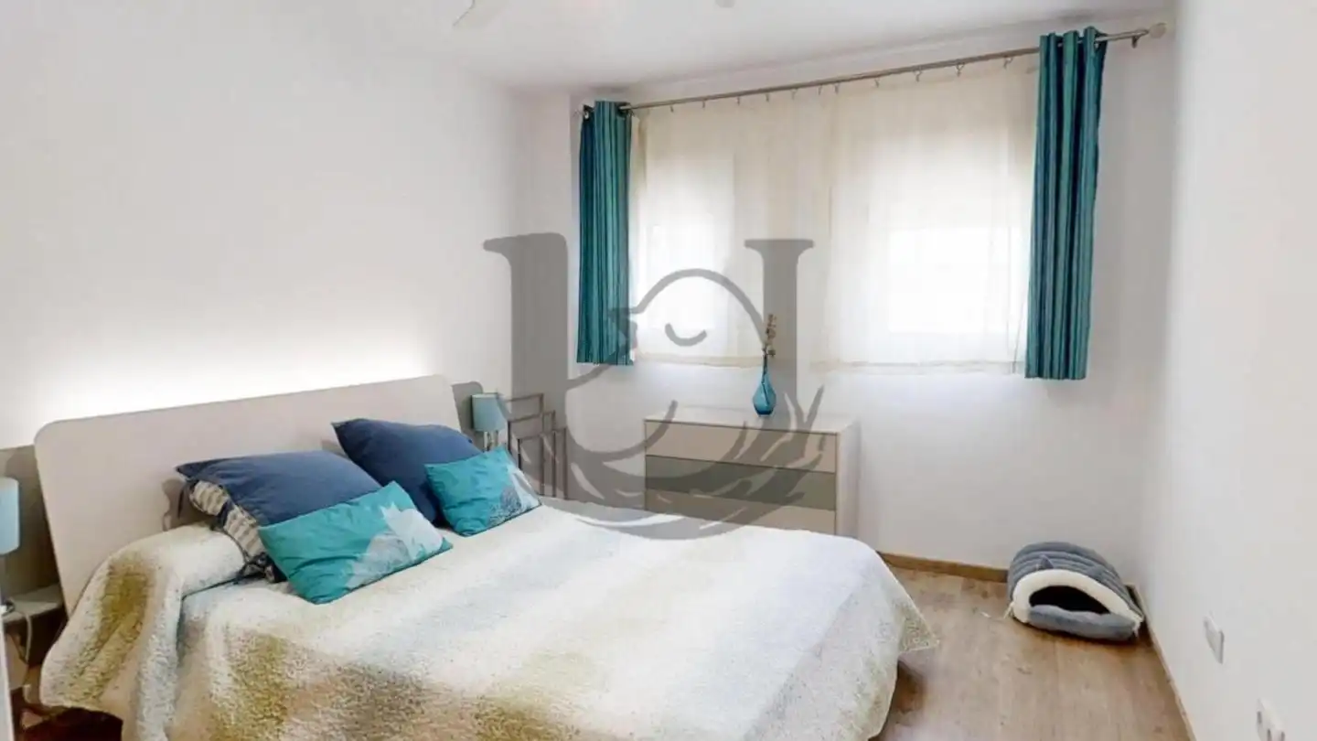 Bedroom of Attic for sale in Silla  with Air Conditioner, Heating and Terrace
