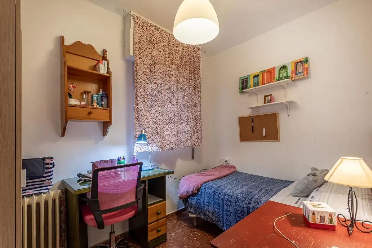 Habitación de Piso en venta en Jaén