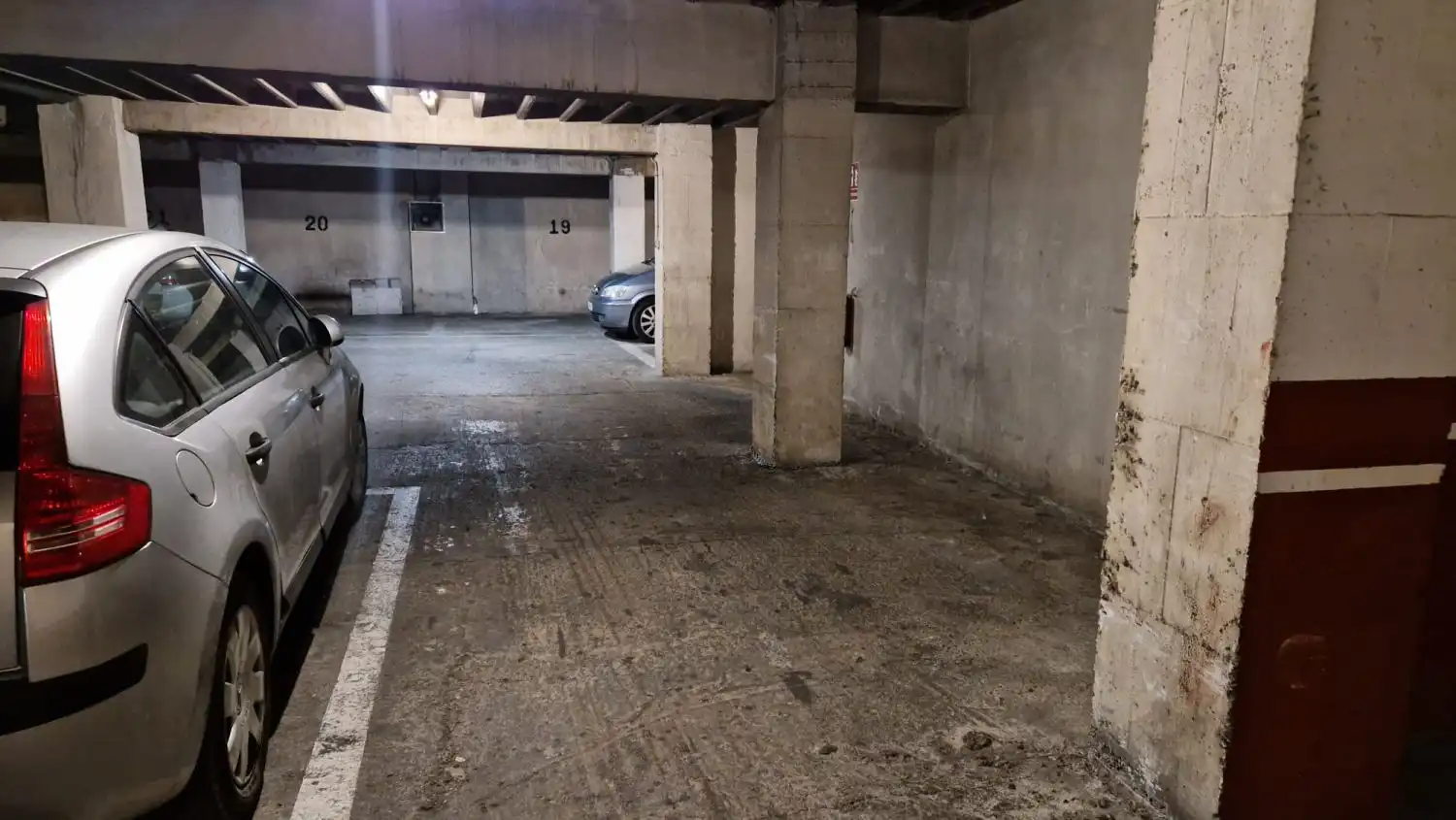 Aparcament de Garatge en venda en León Capital 