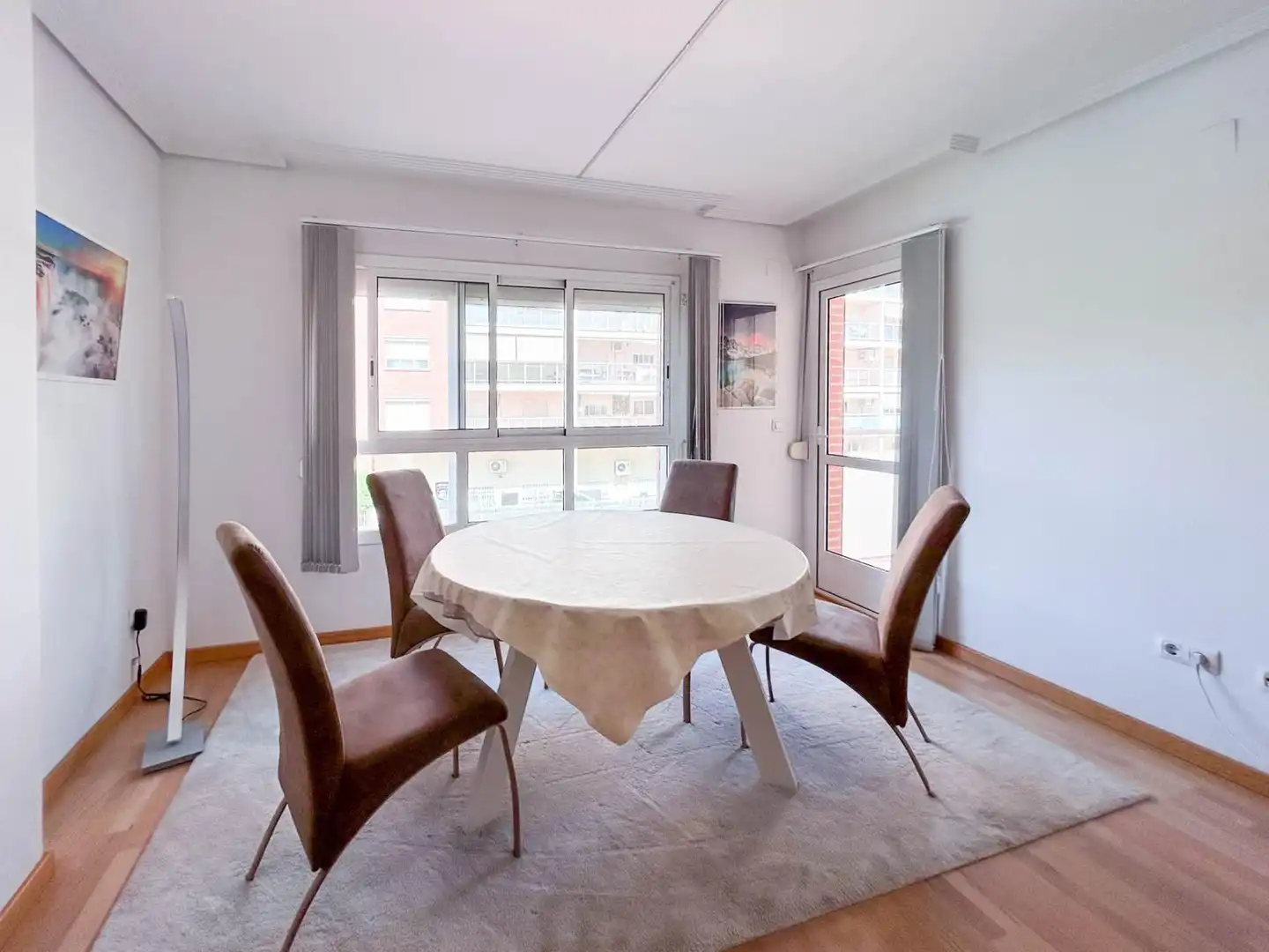 Dining room of Flat for rent in Paterna  with Air Conditioner, Heating and Private garden