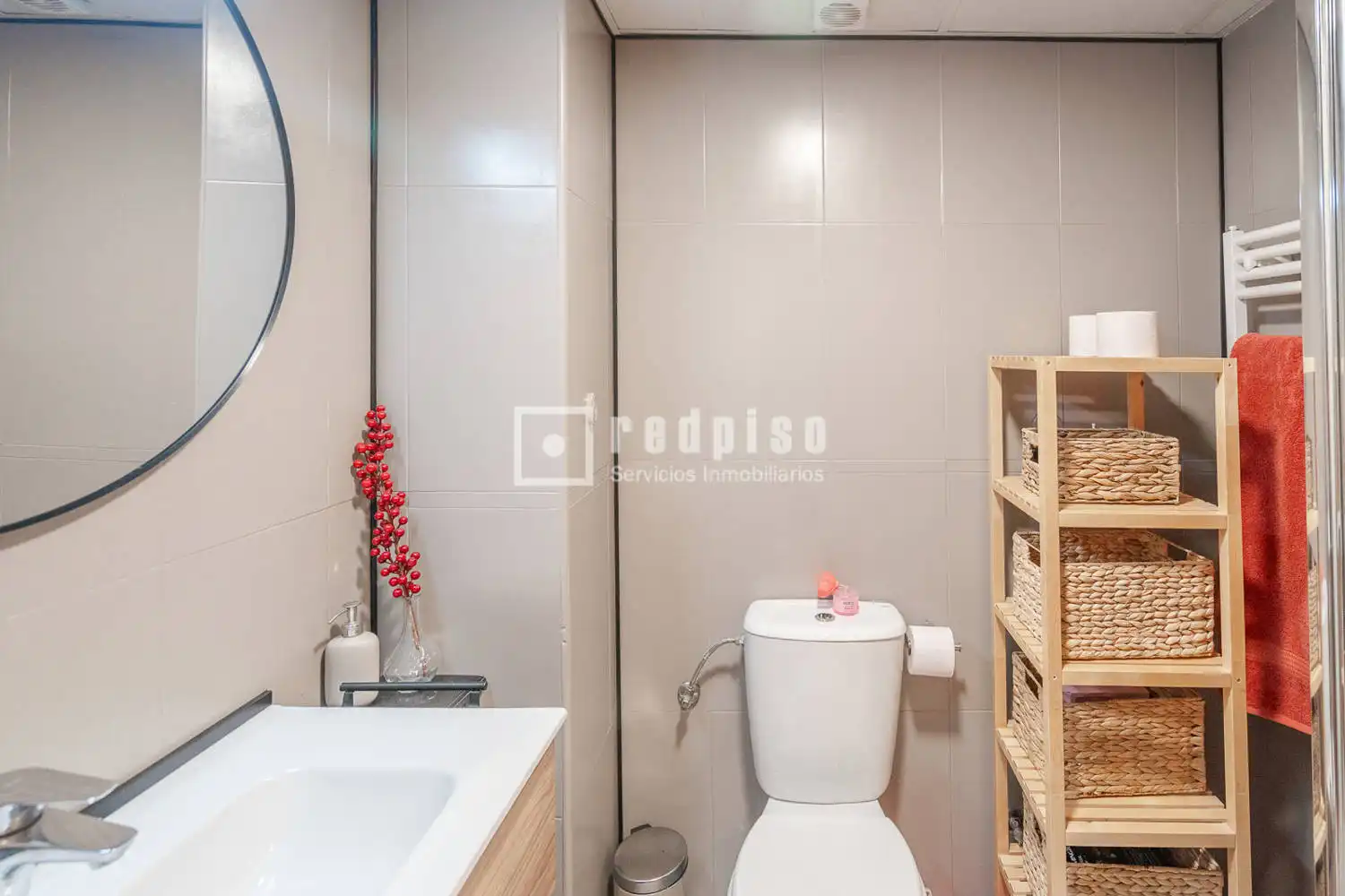 Badezimmer von Wohnung zum Verkauf in Arroyomolinos (Madrid) mit Klimaanlage, Heizung und Privatgarten