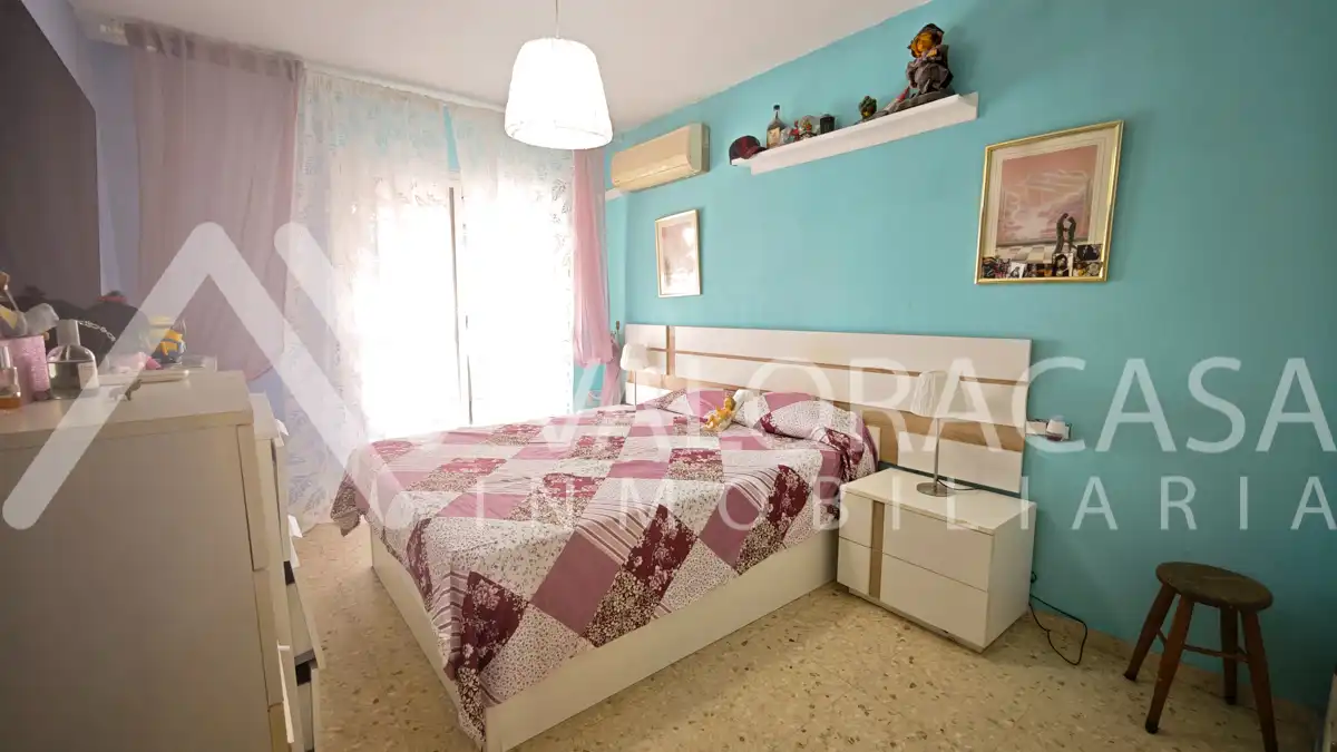 Habitación de Piso en venta en Málaga con Amueblado