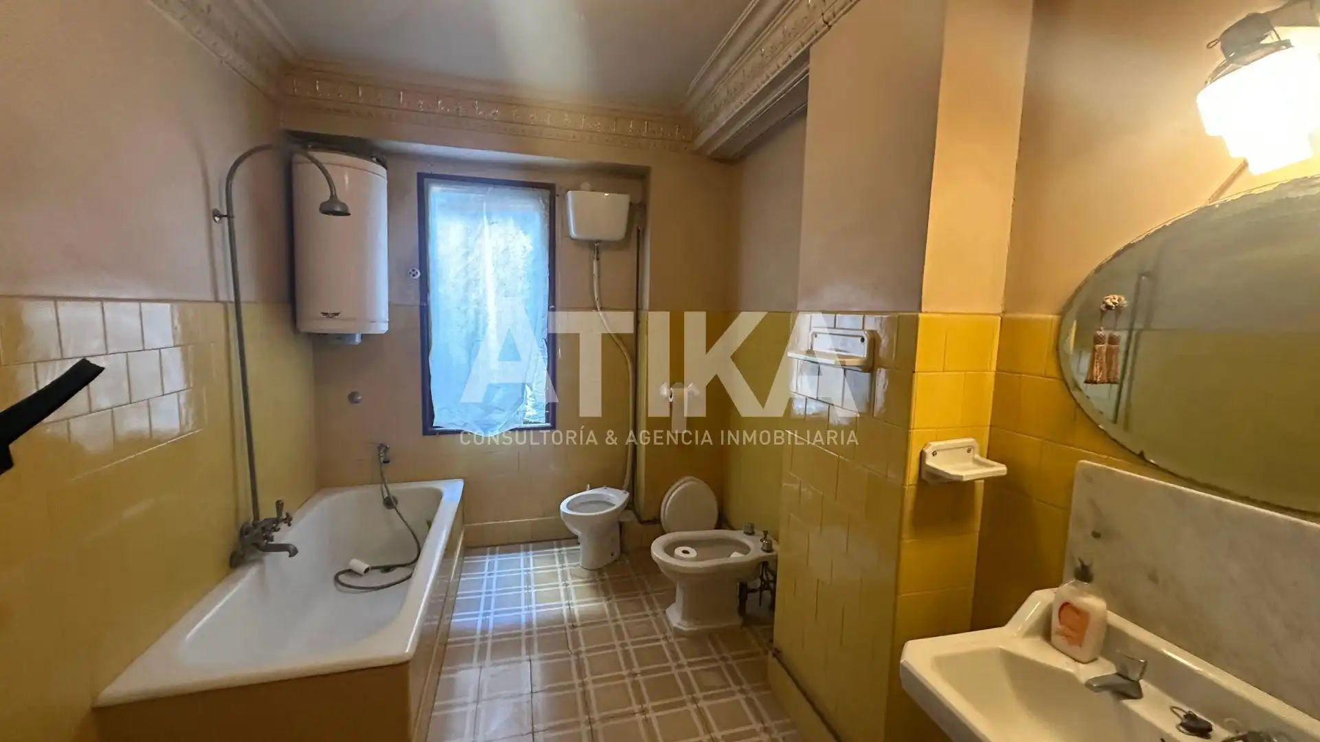 Bathroom of Houses for sale in Ontinyent  with Heating and Balcony