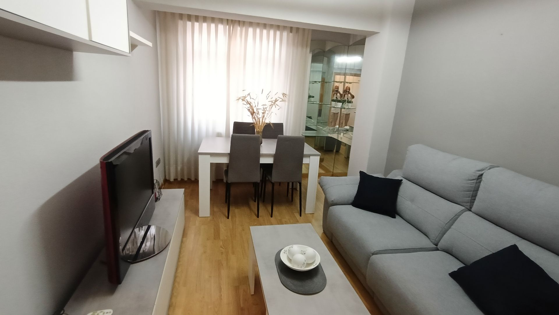 Sala d'estar de Pis en venda en Talavera de la Reina amb Aire condicionat, Calefacció i Parquet